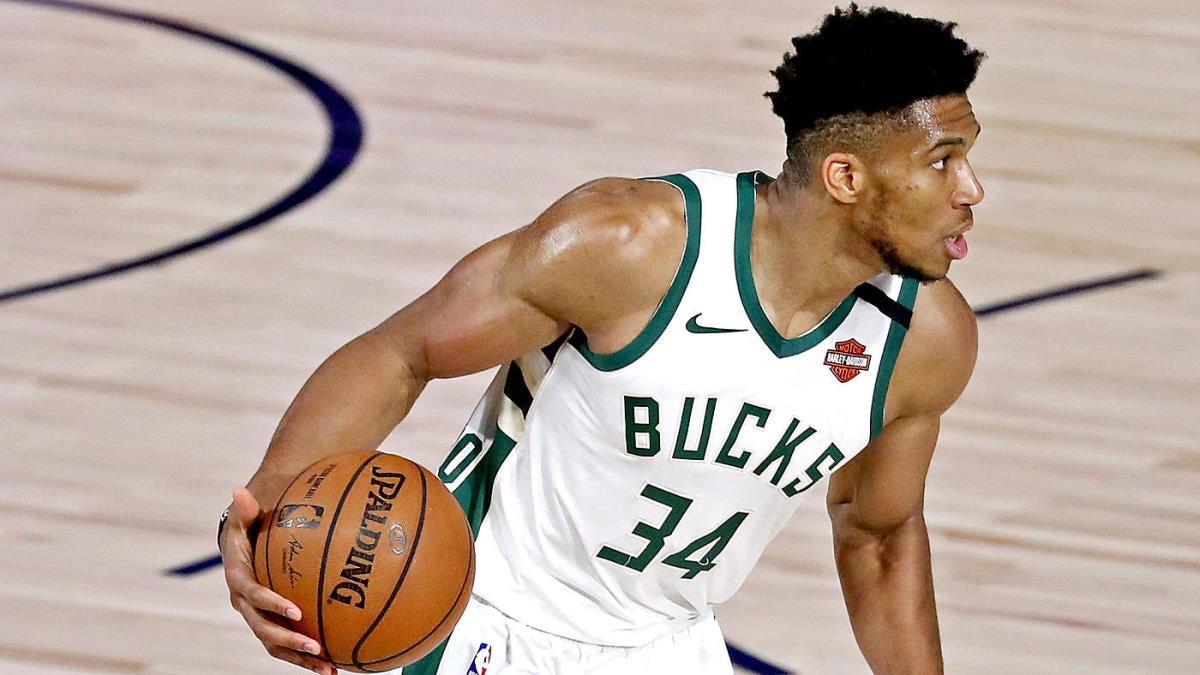 Bucks Tell Giannis Antetokounmpo They Re Willing To Spend Big To Build Championship Caliber Roster Per Report Cbssports Com