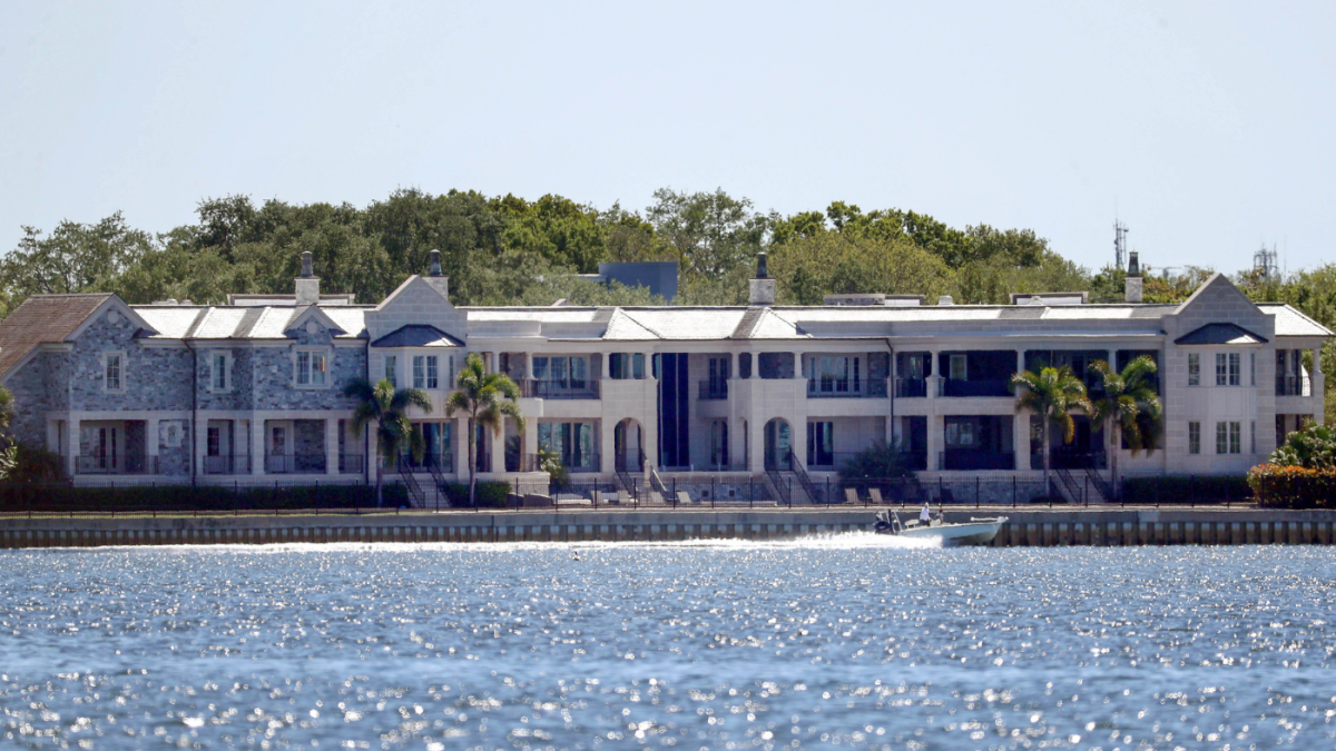 Tom Brady House: Details On Their Miami Home and More!