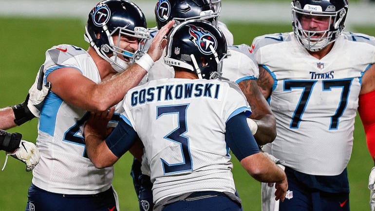 stephen-gostkowski-titans.jpg