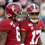 devonta-smith-jaylen-waddle-alabama.jpg