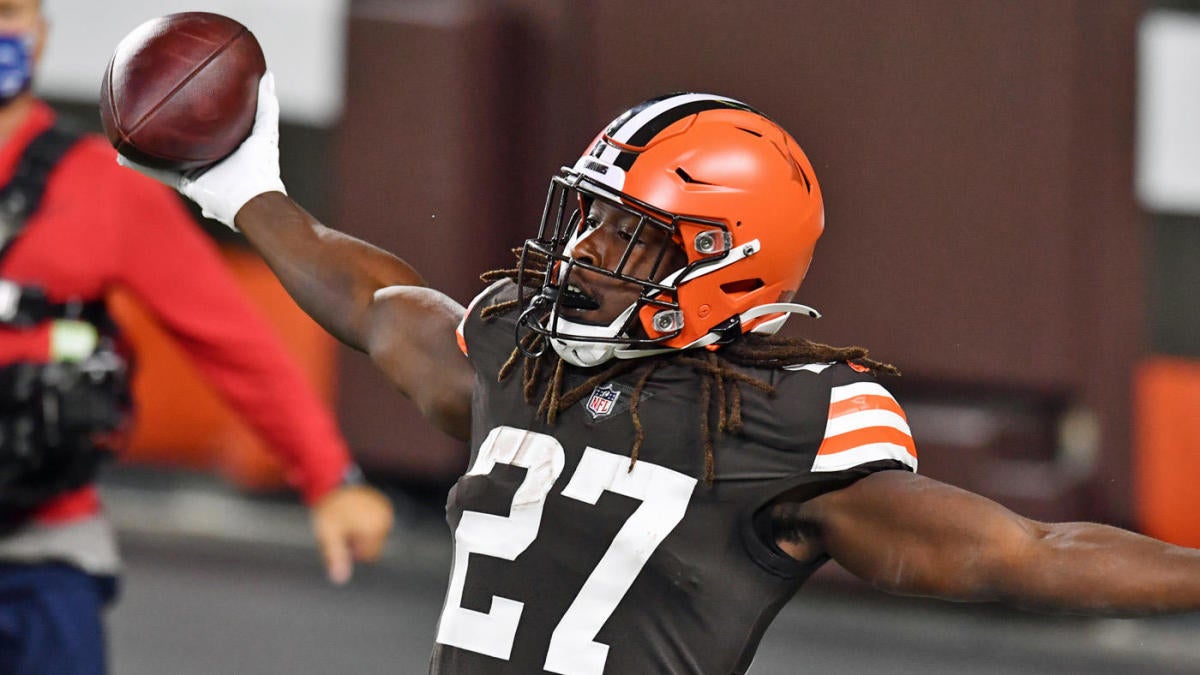 2022 Fantasy Football: Week 10 Start 'Em, Sit 'Em, Picks And Busts -  PressBox