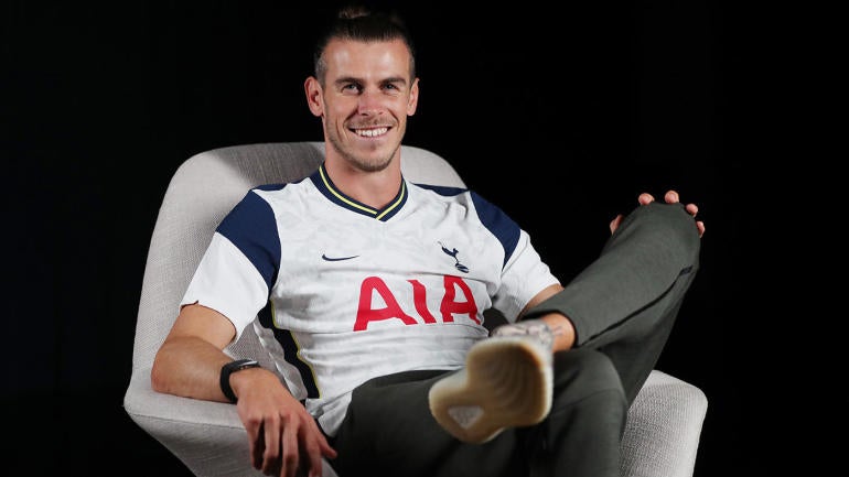 Tottenham Hotspur Unveil New Signing Gareth Bale