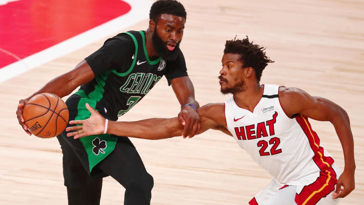 2020 NBA Playoffs: Celtics vs. Heat odds, picks, Game 3 predictions from model on 61-33 roll - CBSSports.com