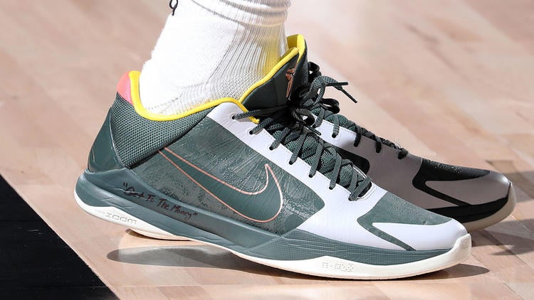 kobe 5 eybl on feet