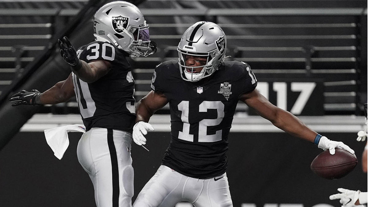 Raiders win: Derek Carr relies on Bryan Edwards, Zay Jones