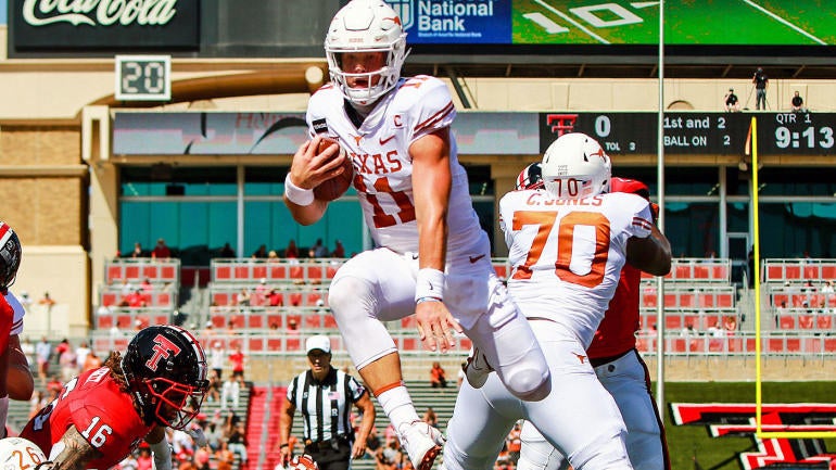 sam-ehlinger-texas.jpg