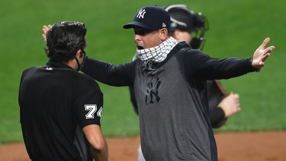 Yankees manager Aaron Boone ejected for expletive-filled rant over balls  and strikes - CBSSports.com