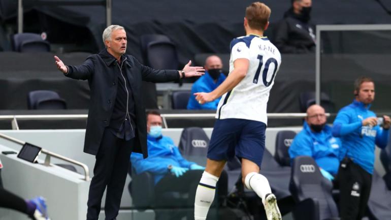 Brighton & Hove Albion v Manchester United - Premier League