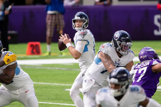 NFL: Tennessee Titans at Minnesota Vikings