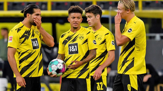 Borussia Dortmund v Borussia Moenchengladbach - Bundesliga