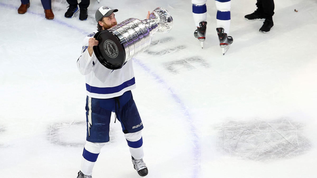 Stanley Cup Final Victor Hedman Wins Conn Smythe Trophy For Lightning 