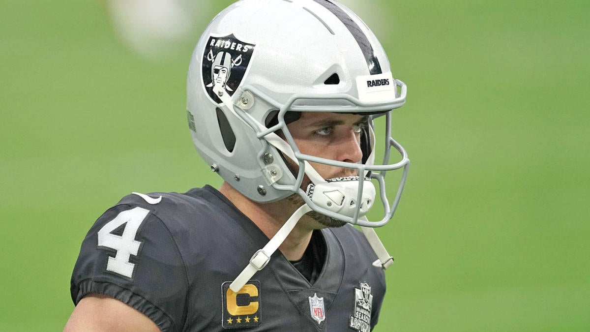 Raiders Quarterback Derek Carr: 'I've Seen Too Much Crap'