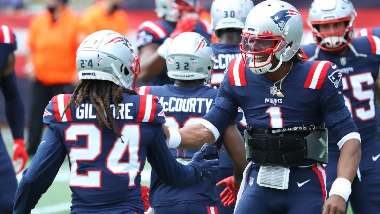 Miami Dolphins v New England Patriots