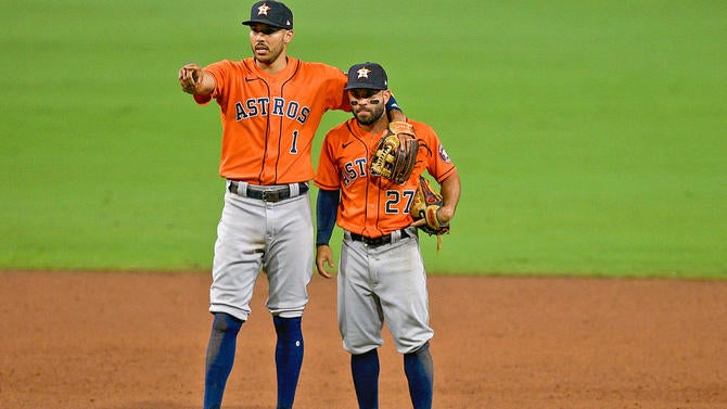 carlos-correa-jose-altuve-astros-2.jpg