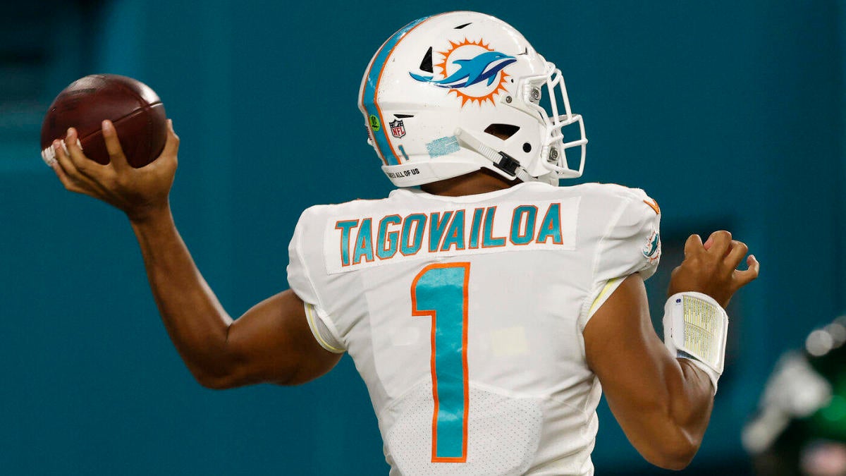 Tua Tagovailoa's moment to prove he's the Dolphins' franchise QB is now