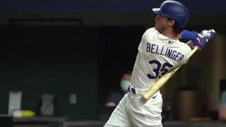 Cody Bellinger swung his bat at a wasp in the World Series