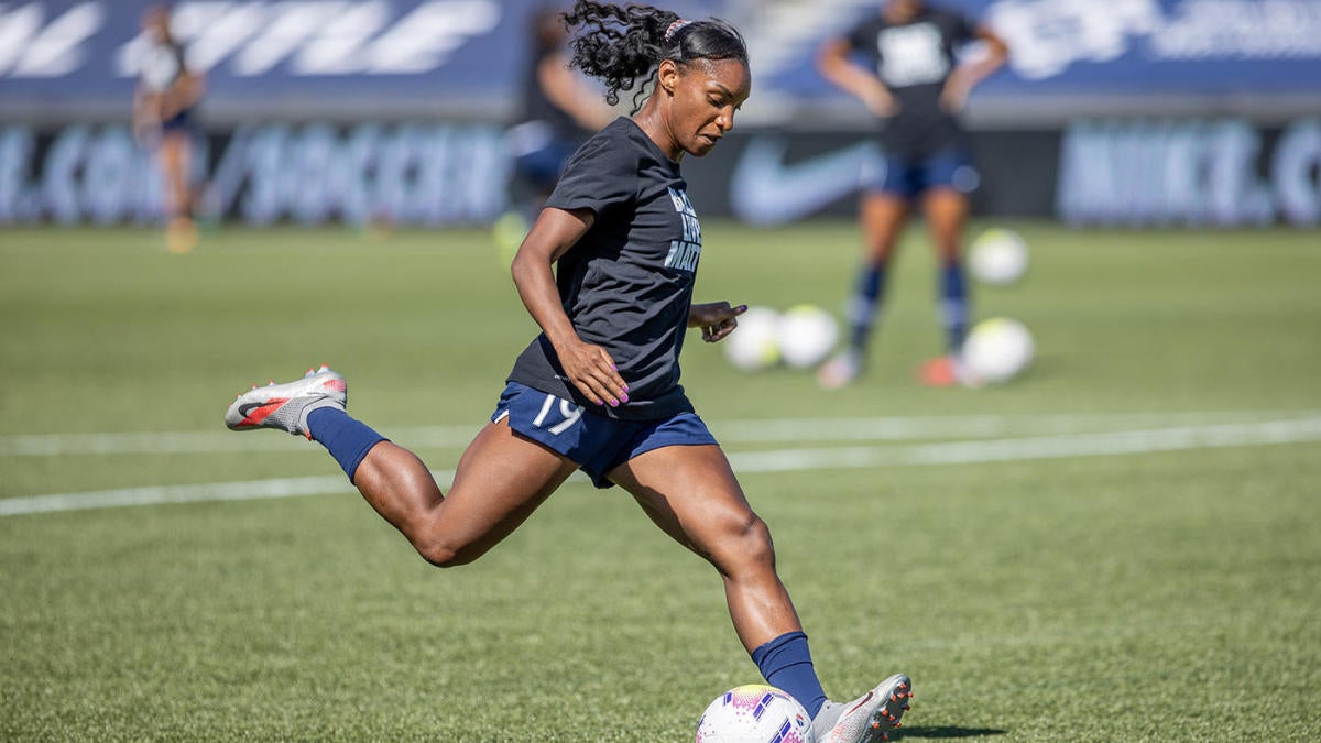 Crystal Dunn traded to Portland Thorns in a series of moves as the NWSL