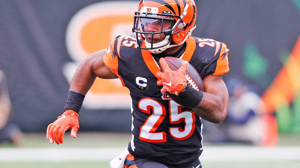 Giovani Bernard retires: Former Bengals, Buccaneers RB spent 10