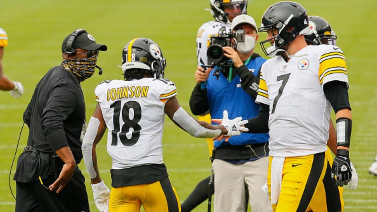 Will The Steelers Be Fined For Their Sunday Maskless Locker Room