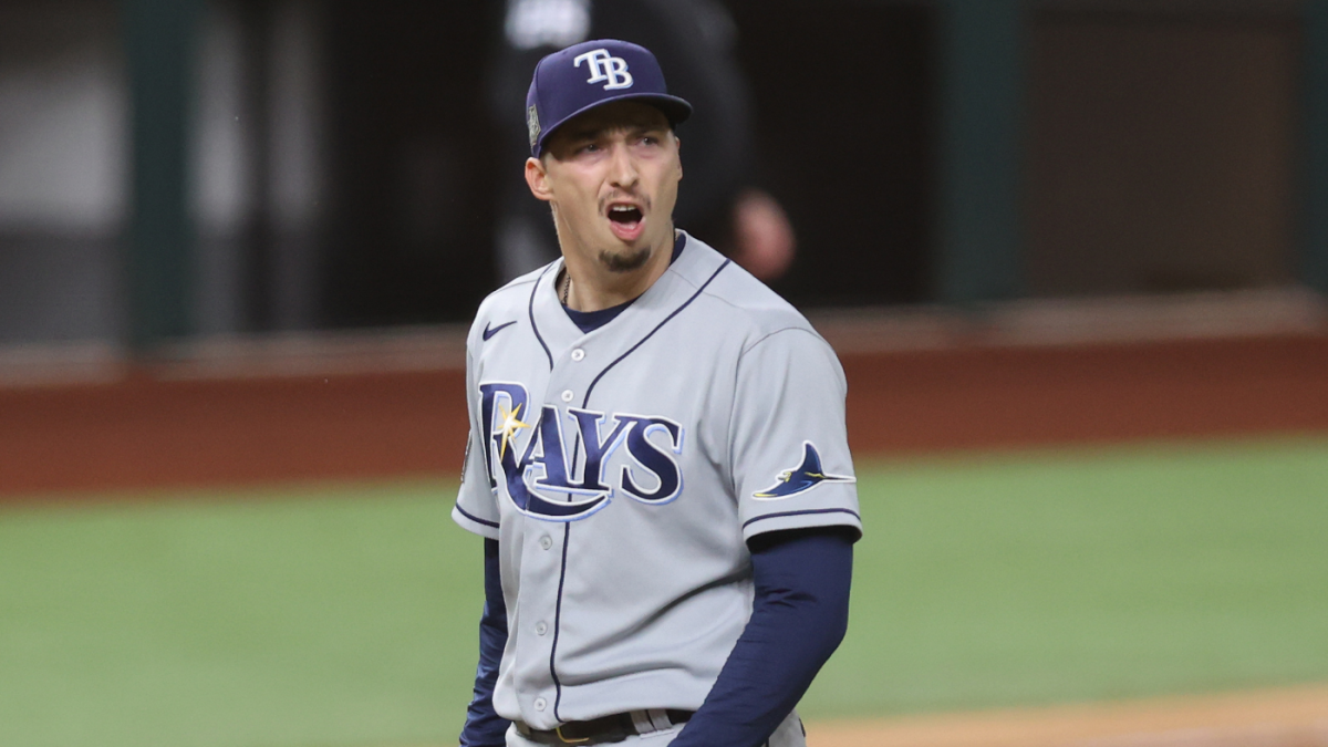 Padres acquires Blake Snell, winner of the Cy Young Award, from Rays in a five-player deal