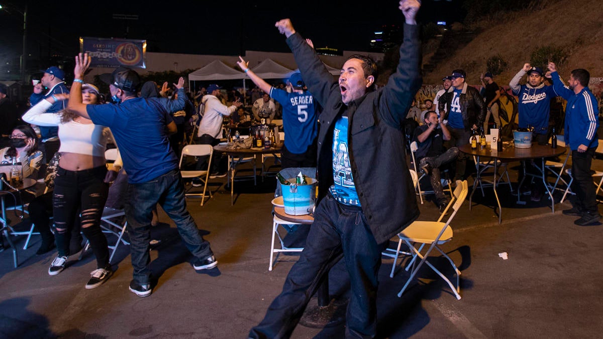 Determined Dodger fans stake out team store for coveted World