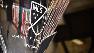 mls-cup-final-trophy-logo.jpg