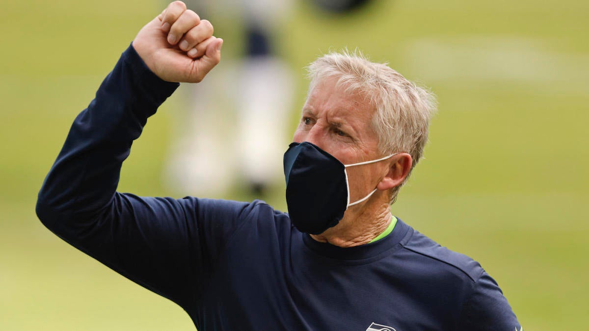 New guy on LinkedIn, Seahawks coach Pete Carroll races scooters during  Microsoft 'mindset' training – GeekWire