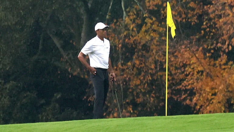 tiger-woods-masters-flag-practice-getty.jpg