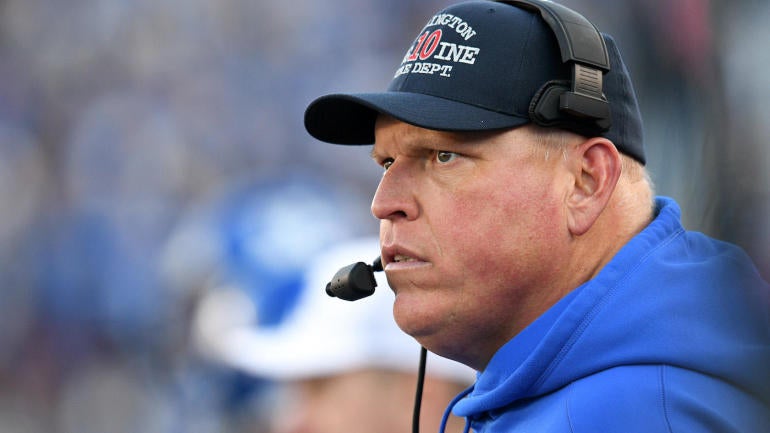 NCAA Football: Kentucky at Mississippi State