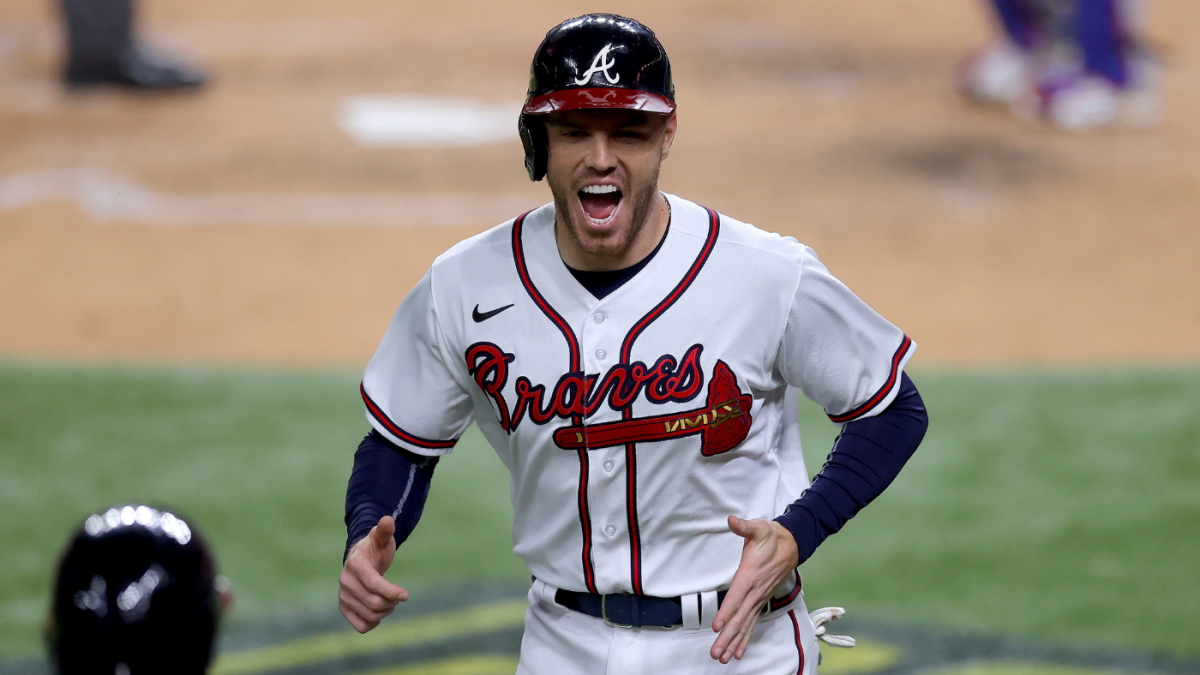 Atlanta Braves first baseman Freddie Freeman wins NL MVP award