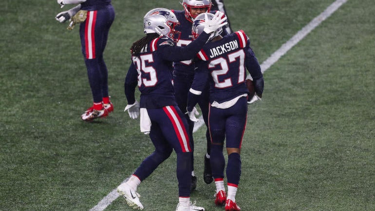 NFL: Baltimore Ravens at New England Patriots