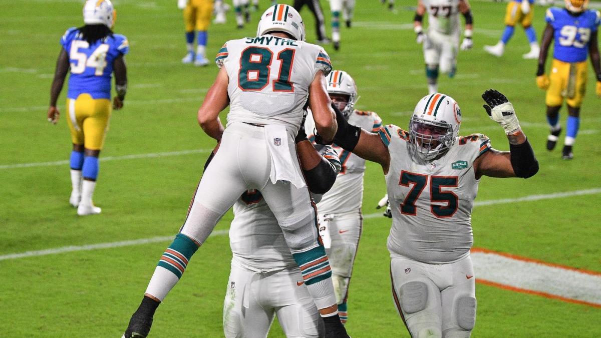 Miami Dolphins on X: .@jasonsanderss adds 3 to close out the half 