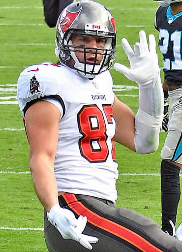 rob-gronkowski-buccaneers.jpg
