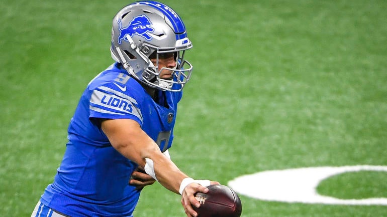 Lions' Matthew Stafford Expected To Play Through Partially-torn Thumb ...