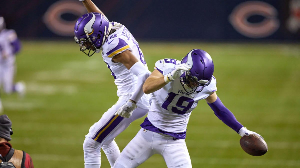 Vikings' Justin Jefferson Snubs Adam Thielen's 1-Handed TD Grab