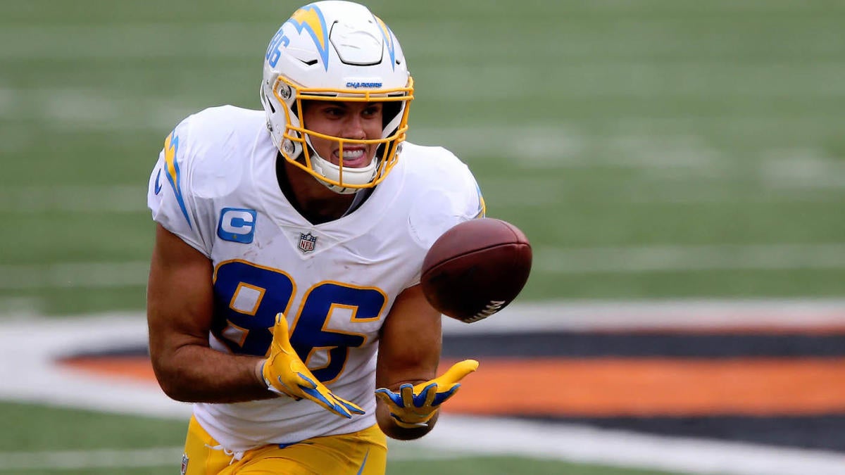 Patriots spend big again, agree with tight end Hunter Henry on reported  three-year, $37.5M deal - CBSSports.com