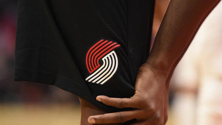 blazers-logo.jpg