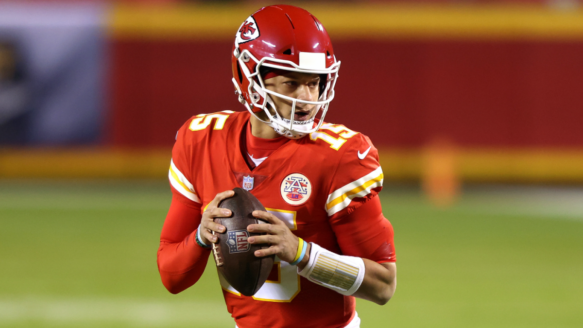 Dolphins vs. Chiefs score: Live updates, game stats, how to watch Tua and Patrick Mahomes square
