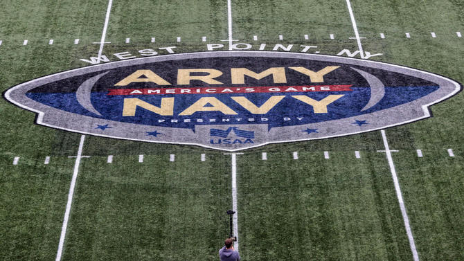 usatsi-15304995-army-navy-logo-midfield-pregame-2020-1400.jpg