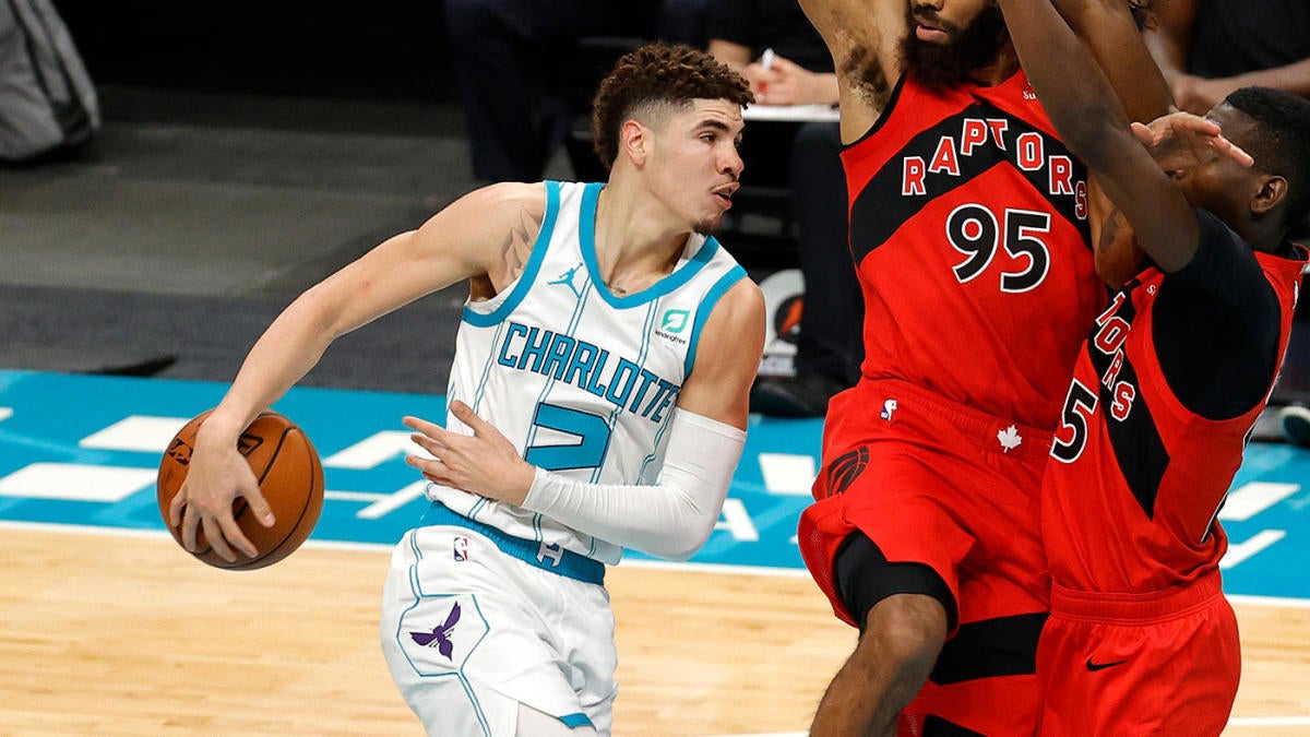 NBA preseason: LaMelo Ball entertains in scoreless debut; bloody face can&a...