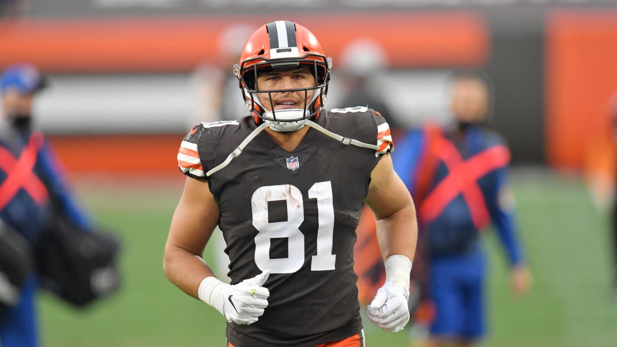 Is Austin Hooper playing today vs. the Packers? Latest news on Browns TE