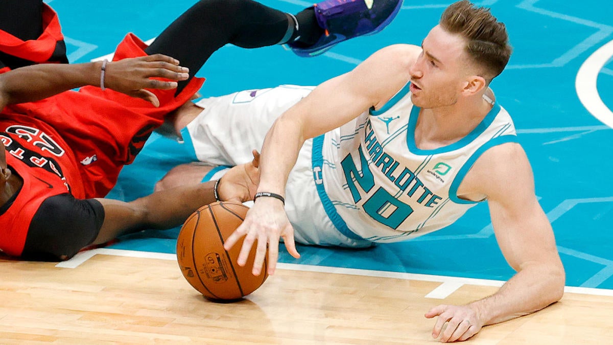 WATCH: Gordon Hayward suffers horrific injury in NBA opener