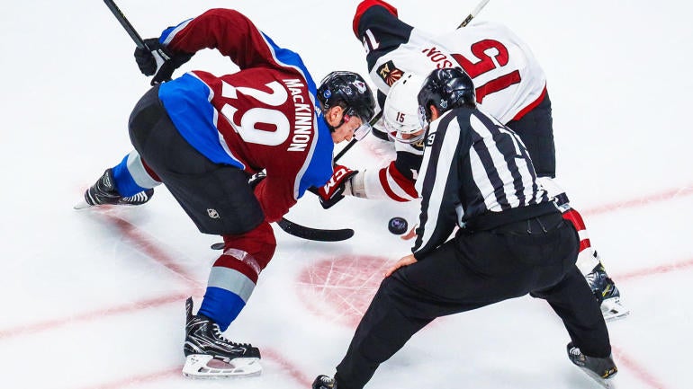 nathan-mackinnon-1400.jpg