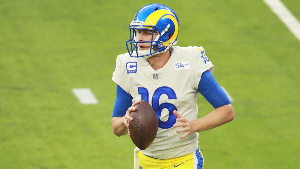 Jared Goff: Los Angeles Rams QB suffers a broken thumb and now a