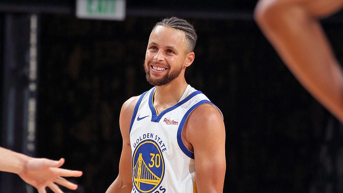 WATCH: Stephen Curry has a hilarious reaction to the reporter calling him Wardell