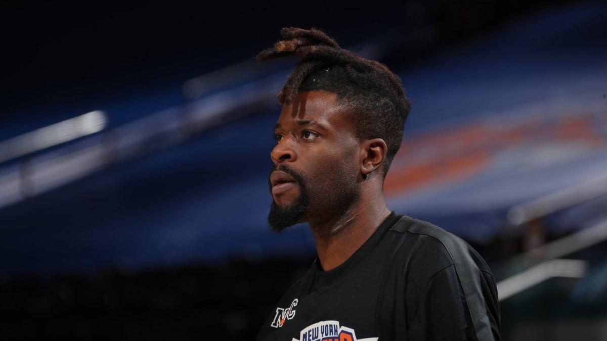 Knicks’ Reggie Bullock and Mitchell Robinson accidentally wear the same uniform number in the game against 76ers
