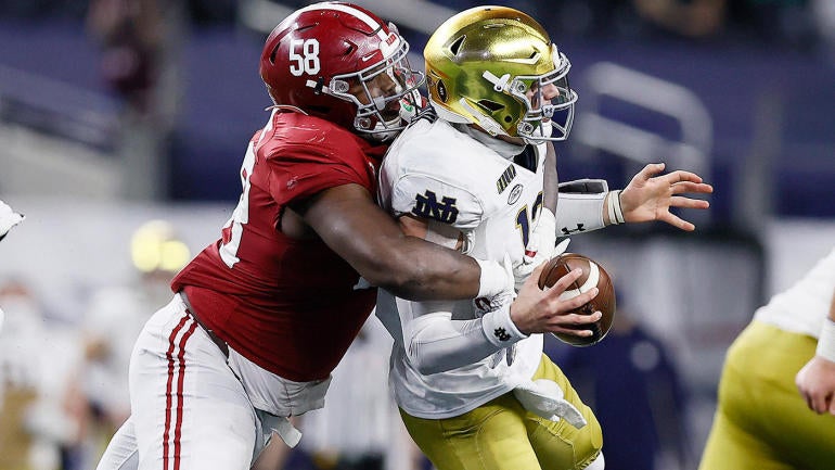 ian-book-sack-notre-dame-cfp-rose-bowl-getty.jpg