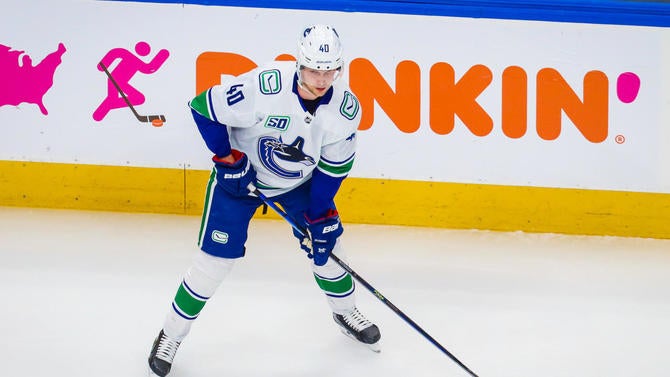 eliaspetterssoncanucks-1.jpg