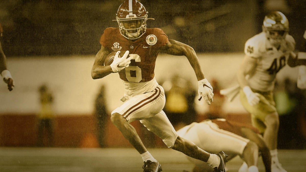 Alabama's Smith becomes 1st WR to win Heisman in 29 years