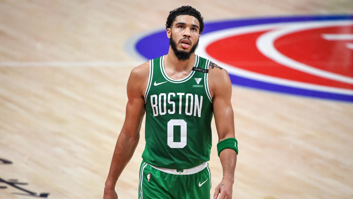 Celtics Jayson Tatum Says He Still Feels Effects From Covid 19 It Messes With Your Breathing Cbssports Com